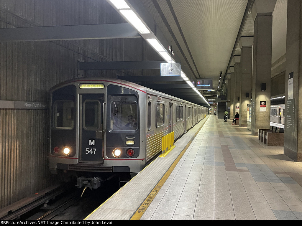 LACMTA B Line (Red Line) train about to depart Union Station heading to North Hollywood Sta